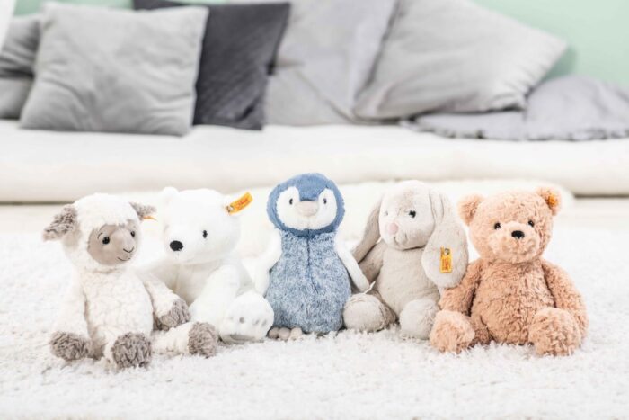 Steiff Hoppie Hase 18 cm hellgrau, Plüschtier Hase mit Schlappohren, Soft Cuddly Friends, flauschiges Stofftier zum - Image 6